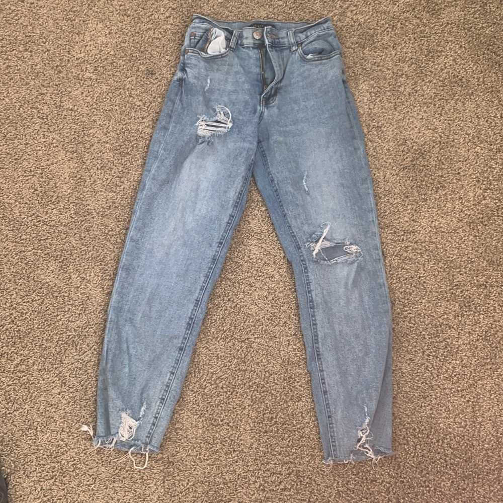 Aeropostale Curvy Mom Jean, Size 2 Reg, light wash